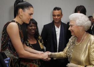 Stylitz - Jessie J in Gogo Philip earrings + the Queen